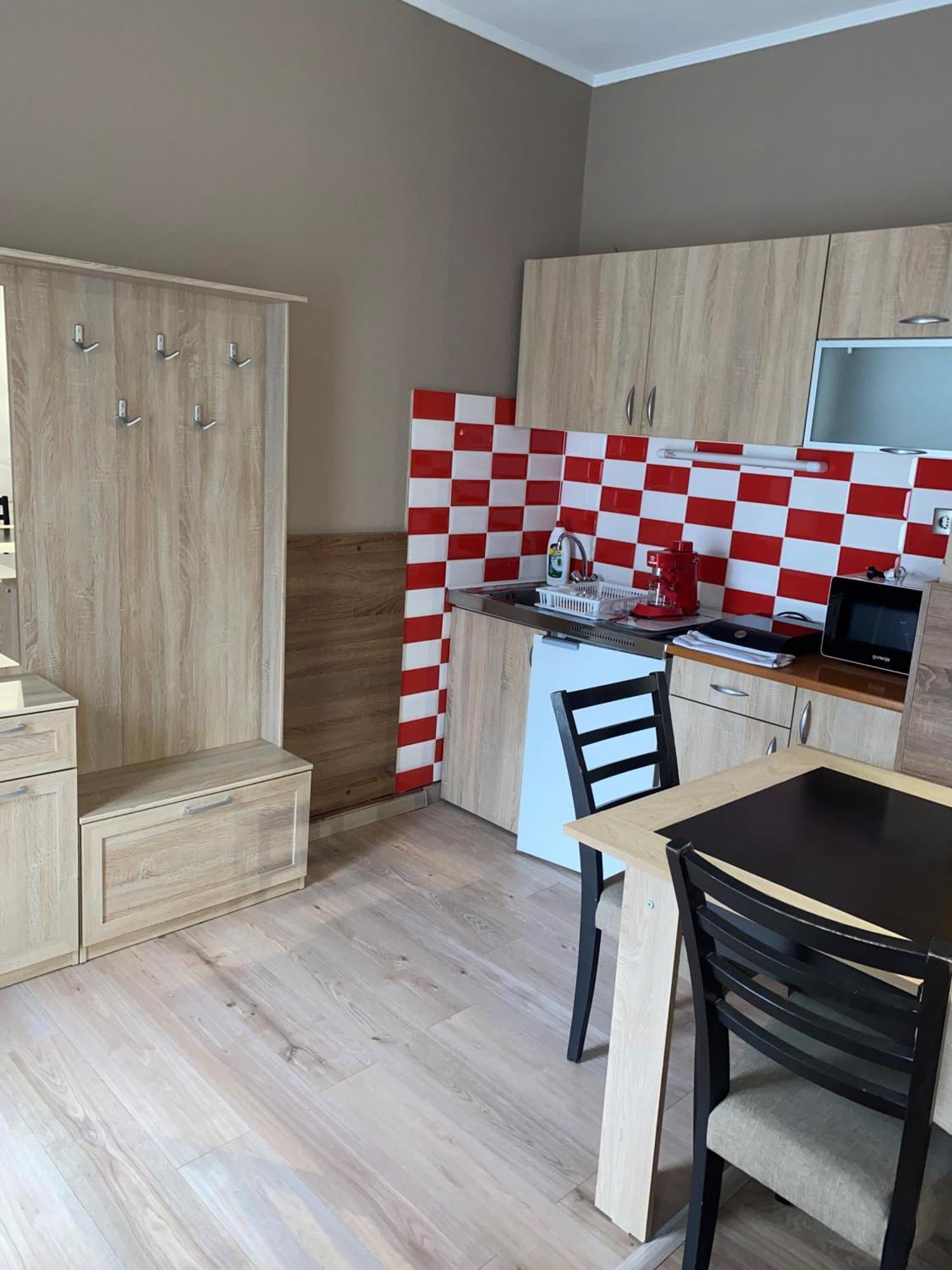 Kek Laguna Wellness Apartmanok Egerszalók Exterior foto