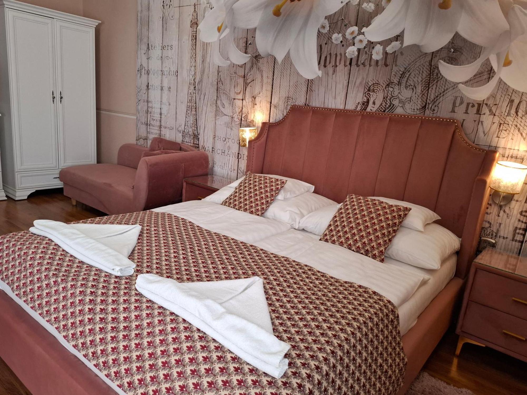 Kek Laguna Wellness Apartmanok Egerszalók Exterior foto